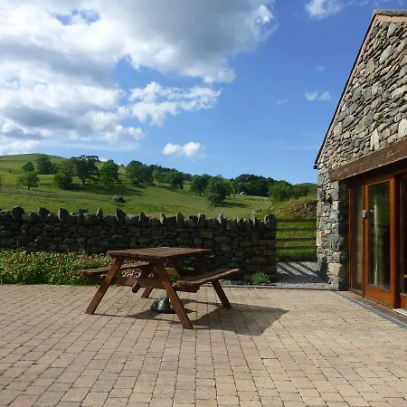 Hilltoft Barn